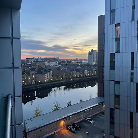 Salford Quays Apartment Two Bedroom Manchester