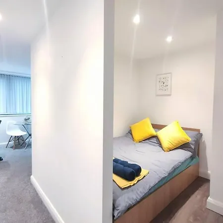 New Listing Next To Oxford Road Train Station