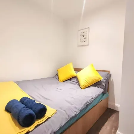 Apartmán New Listing Next To Oxford Road Train Station *
