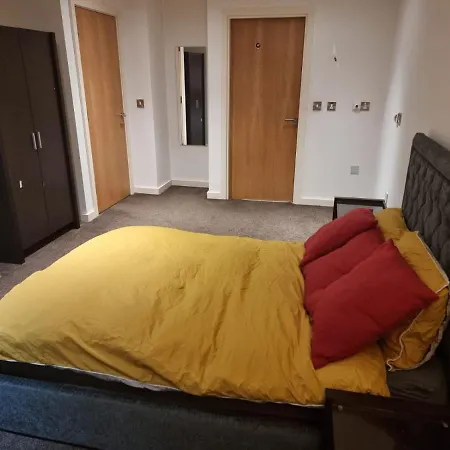 Salford Quays Apartment Two Bedroom Apartment Manchester