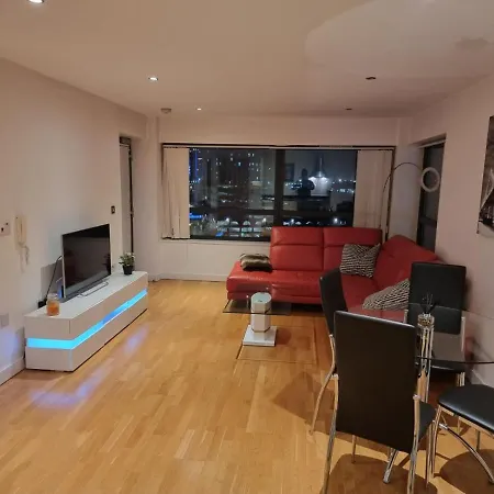 Apartment Salford Quays Apartment Two Bedroom *