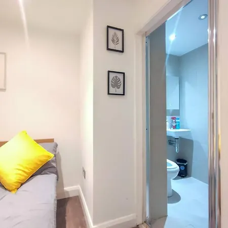 New Listing Next To Oxford Road Train Station Lejlighed Manchester