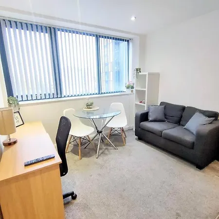 New Listing Next To Oxford Road Train Station *