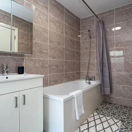 Апартаменты Spacious 3Beds Flat In The Vibrant Northen Quarter *