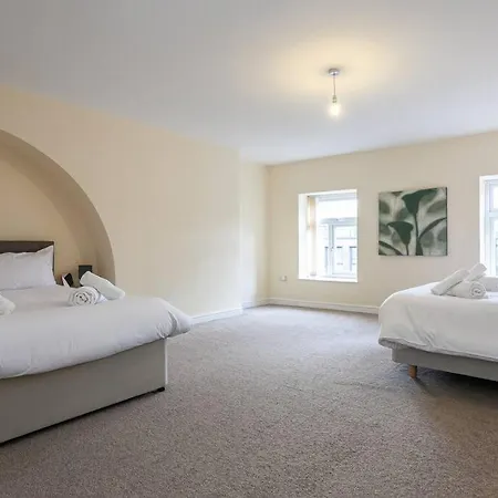 Spacious 3Beds Flat In The Vibrant Northen Quarter Манчестер