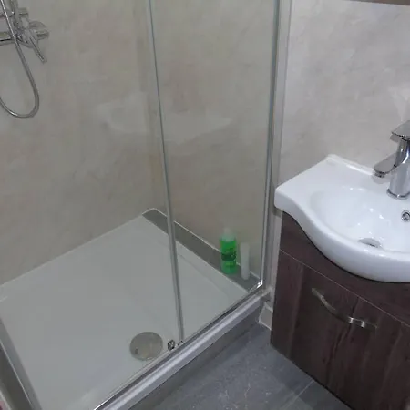 Apartment Amina Road 2 Bedroom Apartment Manchester