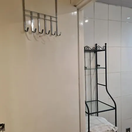 Impeccable 1-Bed Apartment In Manchester Apartment Manchester