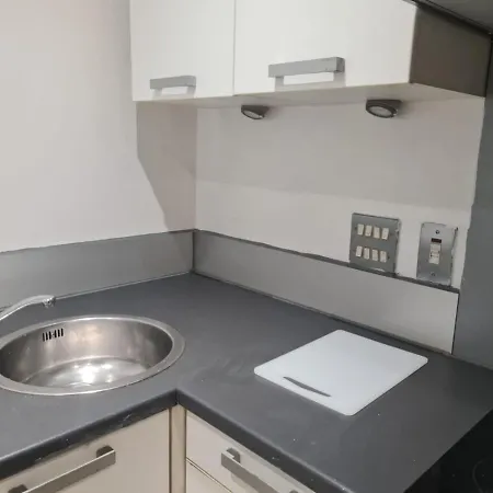 Apartment Impeccable 1-Bed Apartment In Manchester *