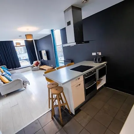 Apartment City Centre Modern 3bed 2bath Penthouse Northern Quarter, Sleeps 10