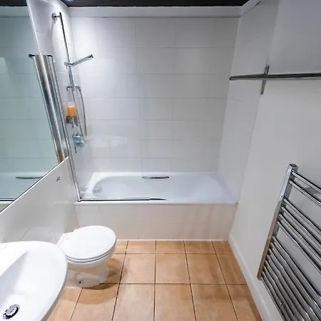 City Centre Modern 3bed 2bath Penthouse Northern Quarter, Sleeps 10 *