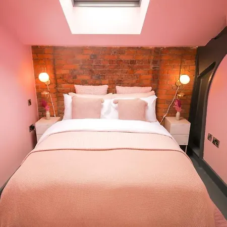 Boujee Loft Boutique By The Jacksonheim Boutique * Manchester