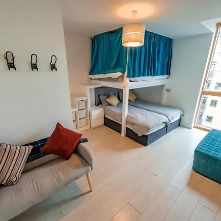 City Centre Modern 3bed 2bath Penthouse Northern Quarter, Sleeps 10 * Manchester