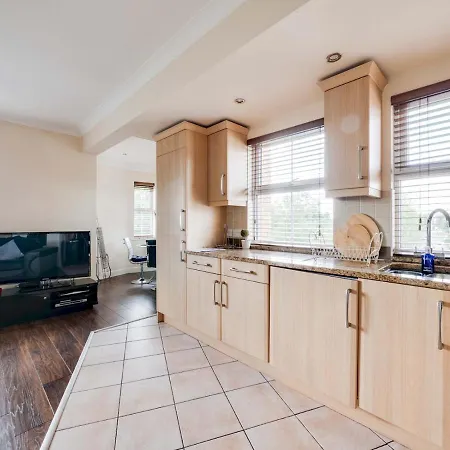 Pass The Keys Lovely 1 Bed Overlooking Park Manchester