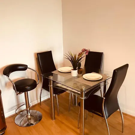 3 Bedroom Beautiful Apartment