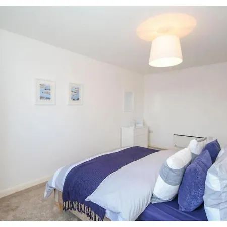 Апартаменты 3 Bedroom Beautiful *