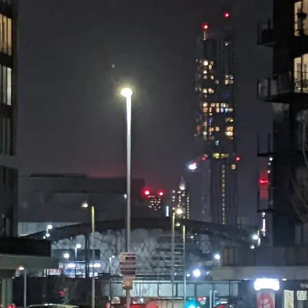 A Lovely Modern 2-Bed Apartment In Manchester City