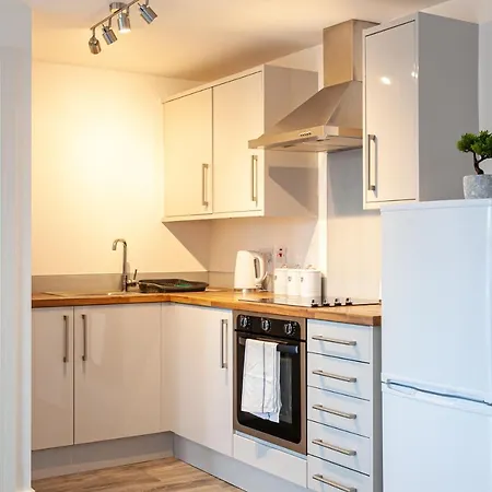 Stylish 1 Bed Apt - Fallowfield - Free Parking 맨체스터