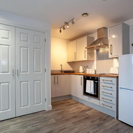 Stylish 1 Bed Apt - Fallowfield - Free Parking