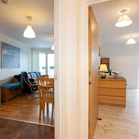 Stunning 2 Bed Apartment-Sports City * Manchester