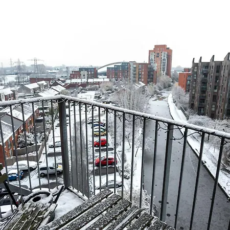 Stunning 2 Bed Apartment-Sports City Apartment
