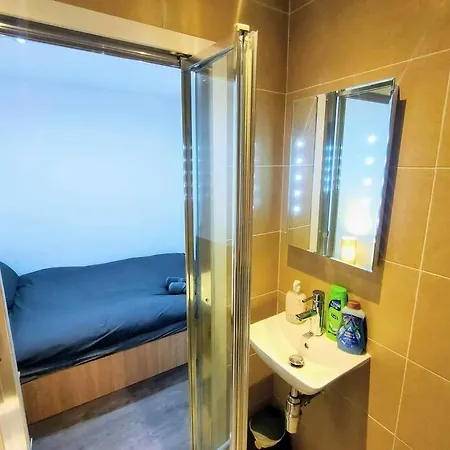 Апартаменты Lovely Cozy Studio Close To Oxford Road Station *