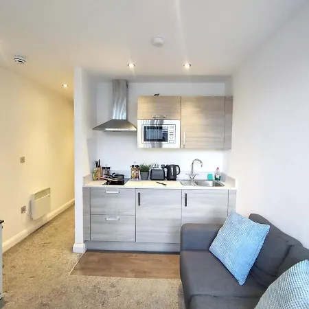 New Listing - Minimalist Studio In Center Mcr Апартаменты *