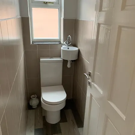 Holiday Rental Luxury House In Manchester *