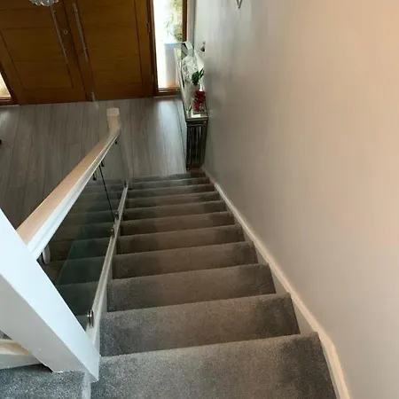 Holiday Rental Luxury House In Manchester