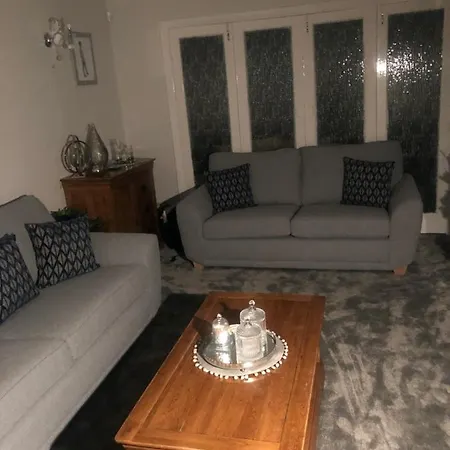 Holiday Rental Luxury House In Manchester *