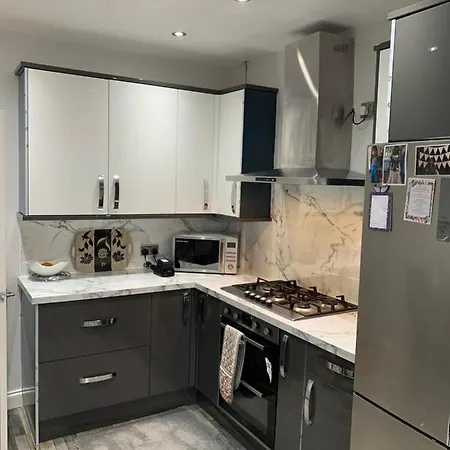 Holiday Rental Luxury House In Manchester