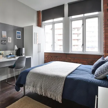 Modern & Bright Apartments In Manchester - Iq Hollingworth House Apartment Manchester