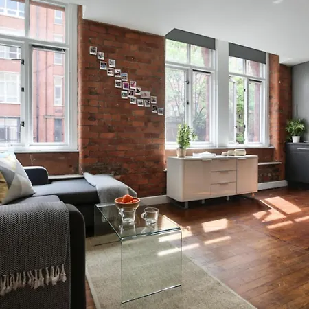 Modern & Bright Apartments In Manchester - Iq Hollingworth House Apartment Manchester