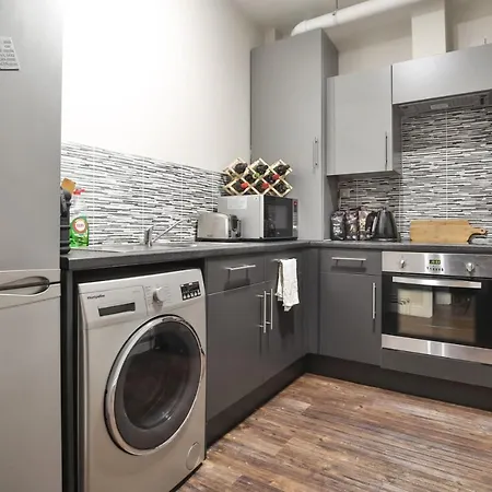 Modern & Bright Apartments In Manchester - Iq Hollingworth House *