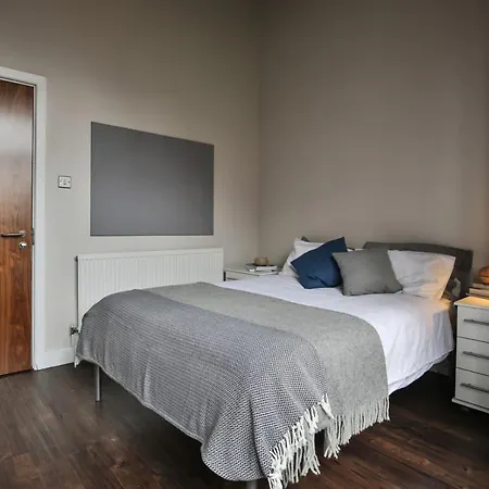 Modern & Bright Apartments In Manchester - Iq Hollingworth House