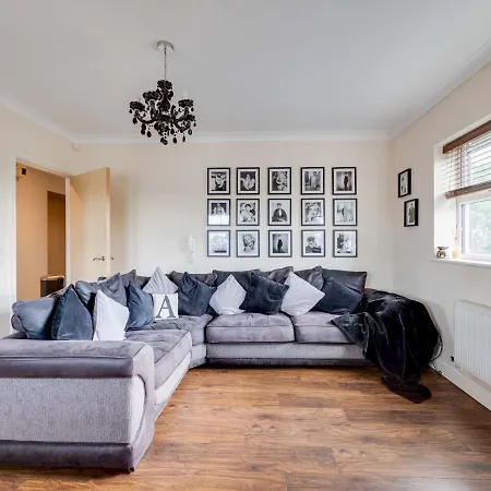 Pass The Keys Lovely 1 Bed Overlooking Park Manchester