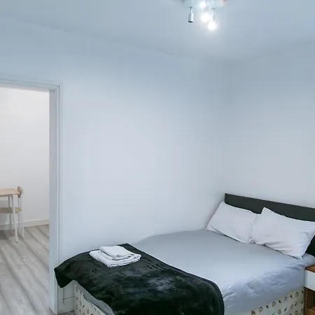 Hills View Apartment