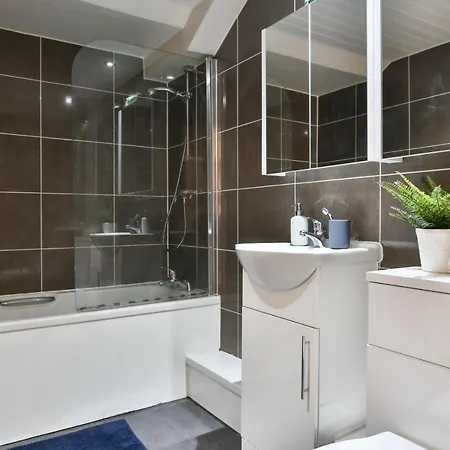 Apartment Modern & Bright Apartments In Manchester - Iq Hollingworth House Manchester