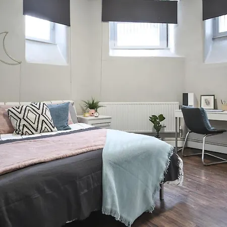 Apartment Modern & Bright Apartments In Manchester - Iq Hollingworth House
