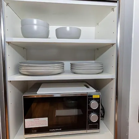 Apartment Modern And Cosy, Media City Two Bedroom Apartment, With Secure Parking And Access To Gym & Cinema Room Manchester