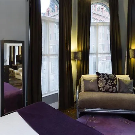 Lushpads Guest house Manchester