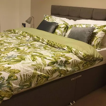 Stunning 2-Bed Apartment In Manchester City Centre