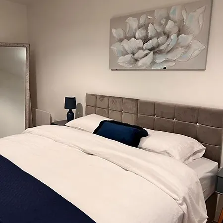 Kings Head Apartment * Манчестер