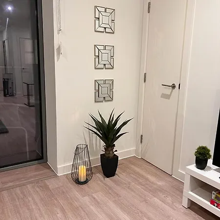 Kings Head Apartment Апартаменты