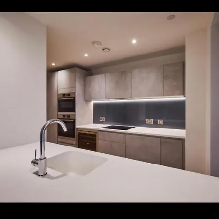 Luxurious Centre 2 Bed