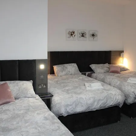 Lovely, Spacious 3 Bed House Close To Centre Feriehus Manchester