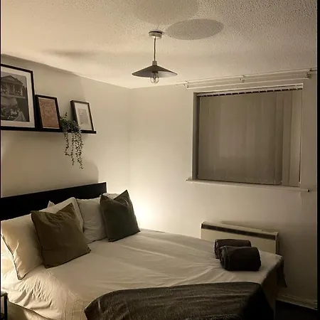 Lovely 1 Bedroom Apartment With Free Parking Апартаменты Манчестер