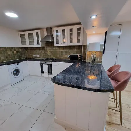 Manchester's Only Centre Detached House * Manchester