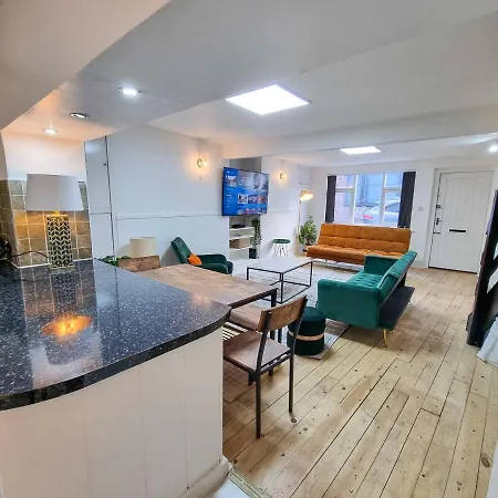 Manchester's Only Centre Detached House * Manchester