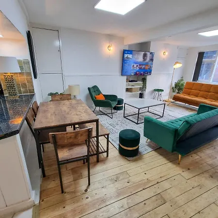 Holiday home Manchester's Only Centre Detached House Manchester