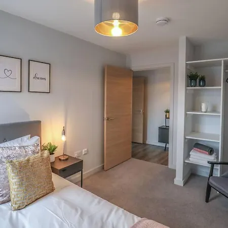 Apartment Large Luxury 3 Bed Apart Media City Free Parking Manchester